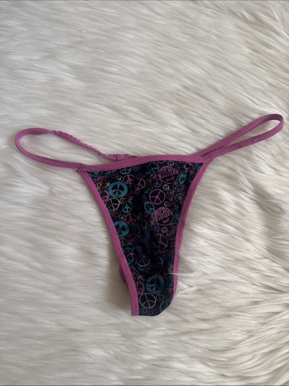 Used vintage Pink-Trimmed Peace Sign Thong Panty